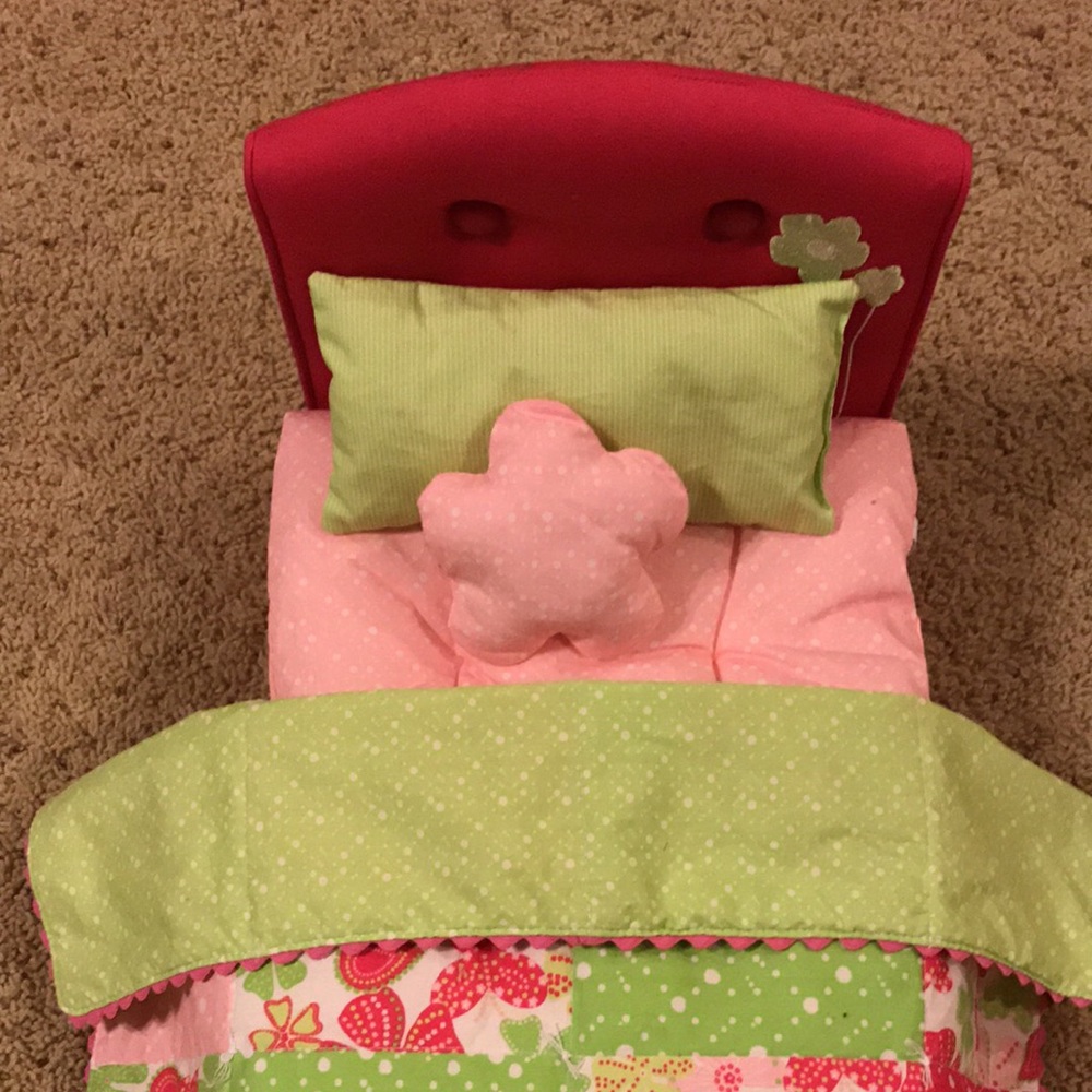 American Girl Doll “Bloom” bed